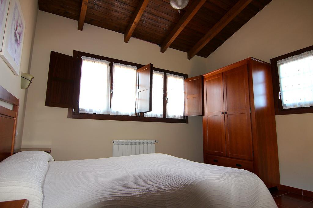 Apartamentos Rurales Senda Costera Hontoria Esterno foto